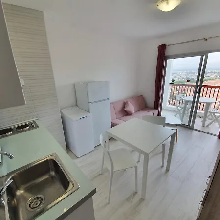 Apartment Albatros Beach-3 *